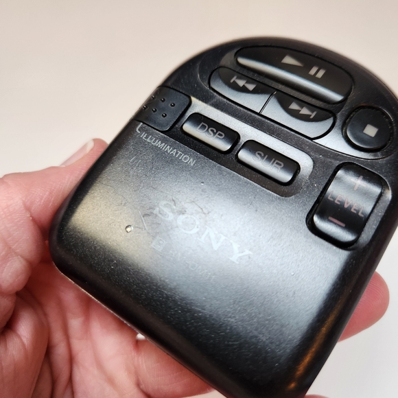 Sony RM-DM11 Portable Discman CD Remote Control *Tested* - Picture 6 of 9